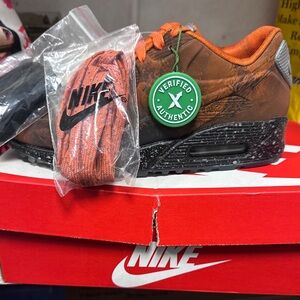 Nike Air Max 90 Brown and Orange Sneakers